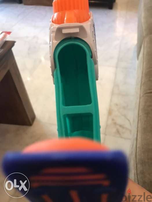 2 Nerfs water guns super soaker 3
