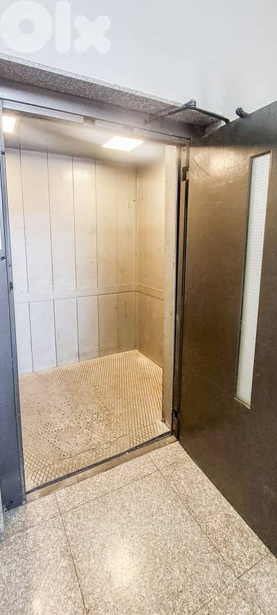 For Rent – Warehouse in Bourj Hammoud للإيجار – مستودع في برج حمود