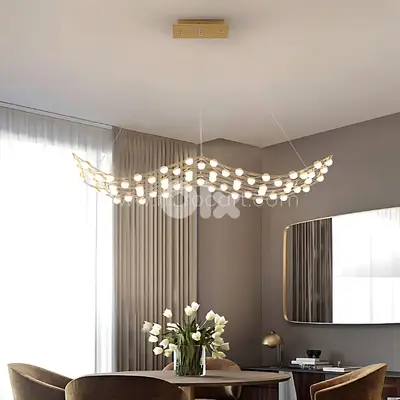 Flowing Gold Chandelier – 64 Warm LEDs, Sleek 120cm Light for Entryway