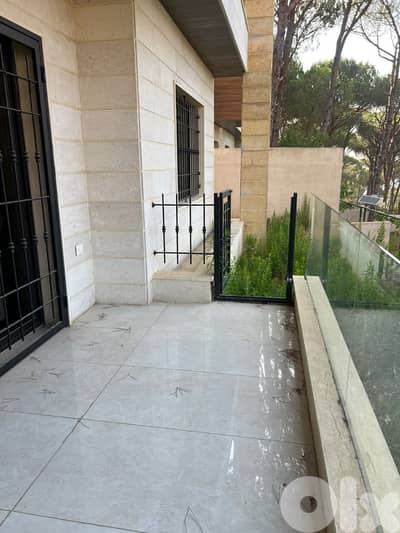 شقة فخمة للبيع في راس المتن Deluxe apartment for sale in Ras el Maten