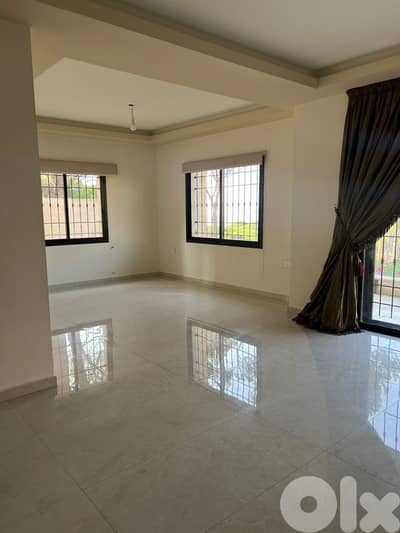 شقة فخمة للبيع في راس المتن Deluxe apartment for sale in Ras el Maten
