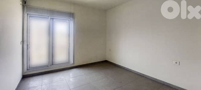 For Rent – Apartment in Furn El Chebbak للايجار – شقة في فرن الشباك