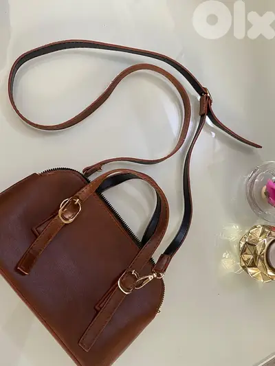 brown purse