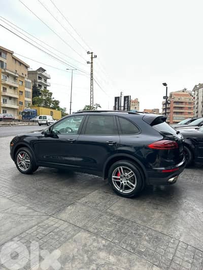 Porsche Cayenne 2017 clean carfax
