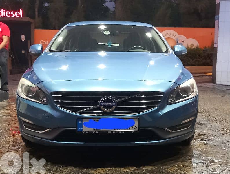 Volvo S60 2015 0