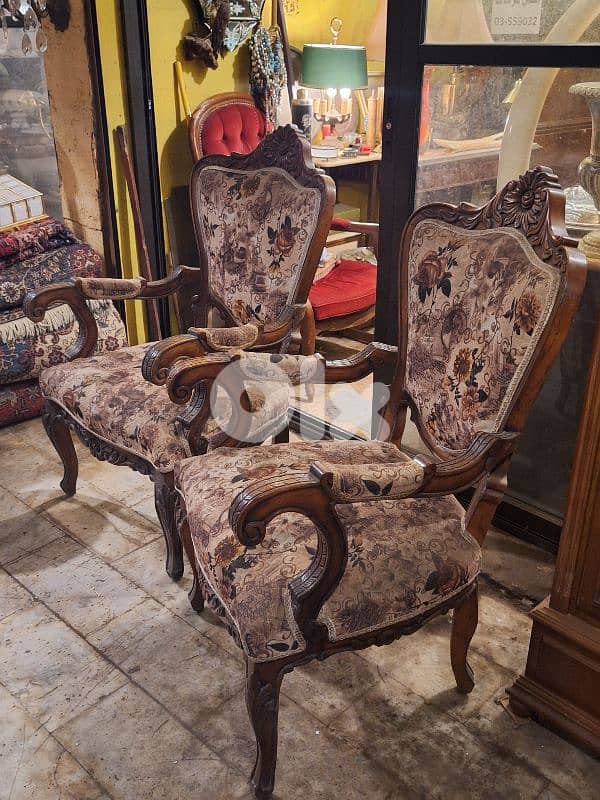 antique pair of wooden bergers 3