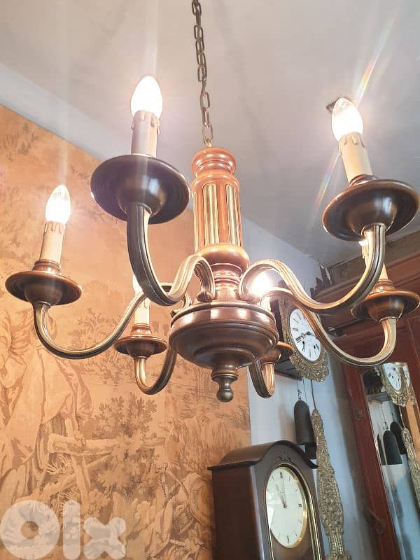 wood and bronze 6 lamps chandelier 2
