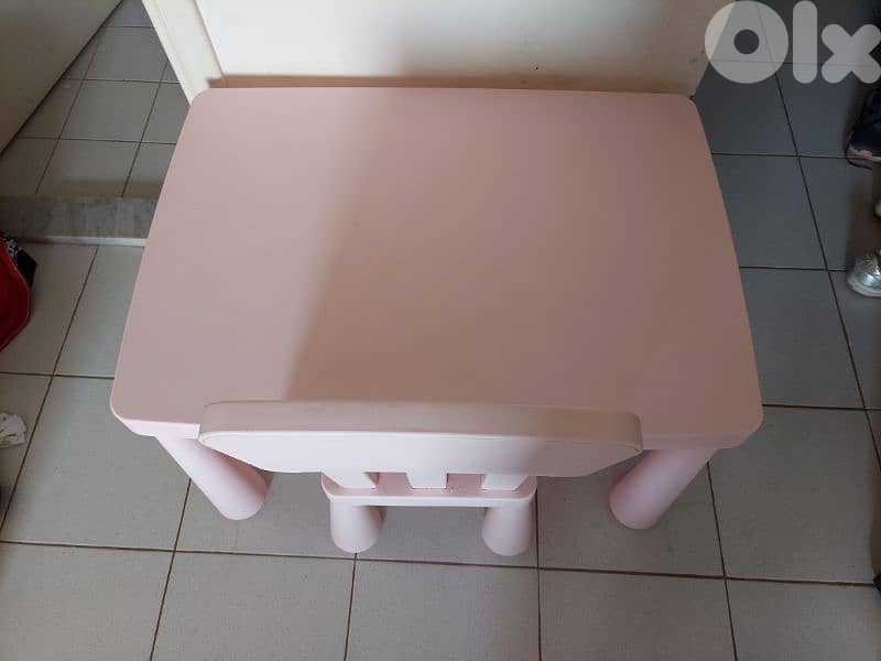 Table and Chair from age 2years to 8 years 2