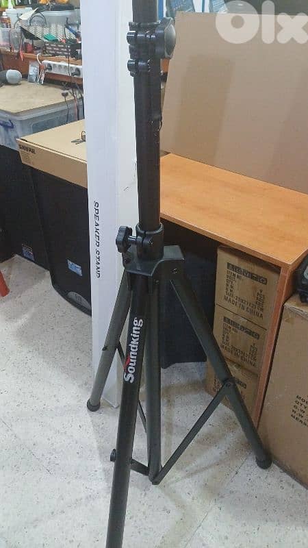 2 stand speaker 2m height new in box 1