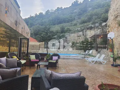 700m2 villa+mountain View 4 sale in Fatqa/Jbeilفيلا للبيع في فتقا/جبيل