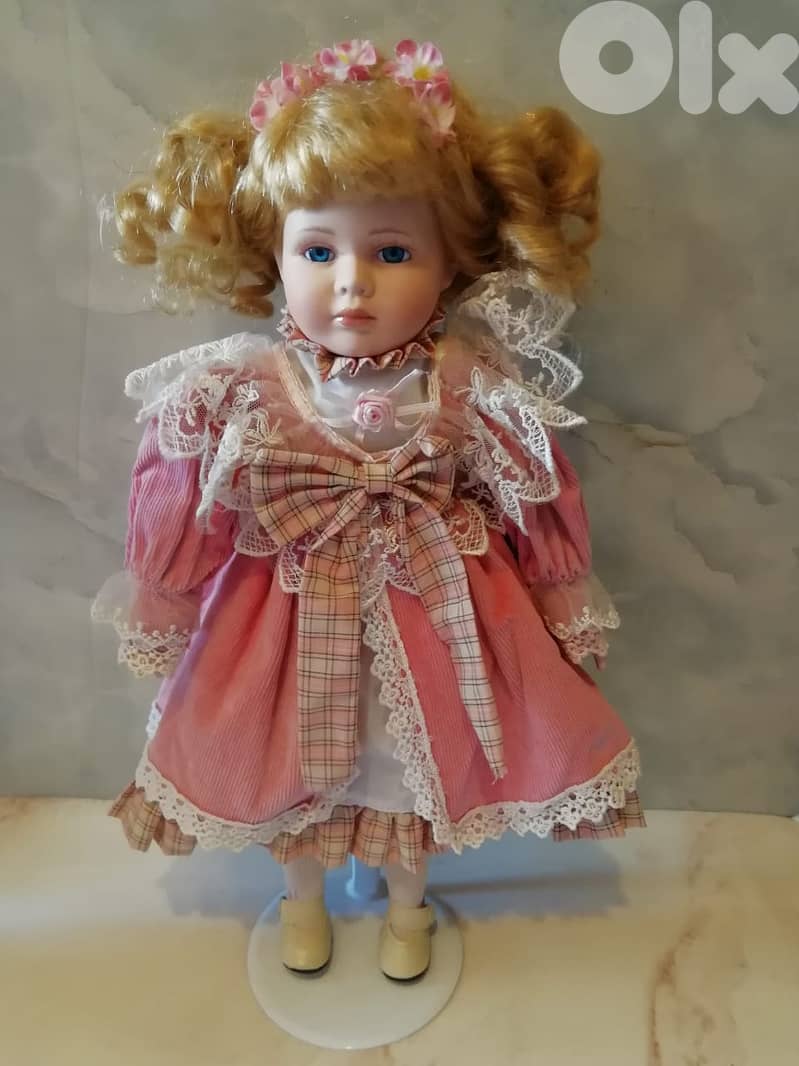 Ceramic puppets price vary depending on item ask for puppet price 1
