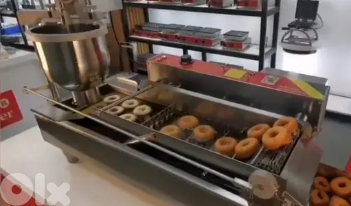 Donuts automated making machine مكنة تصنيع دونتس اوتوماتيكية