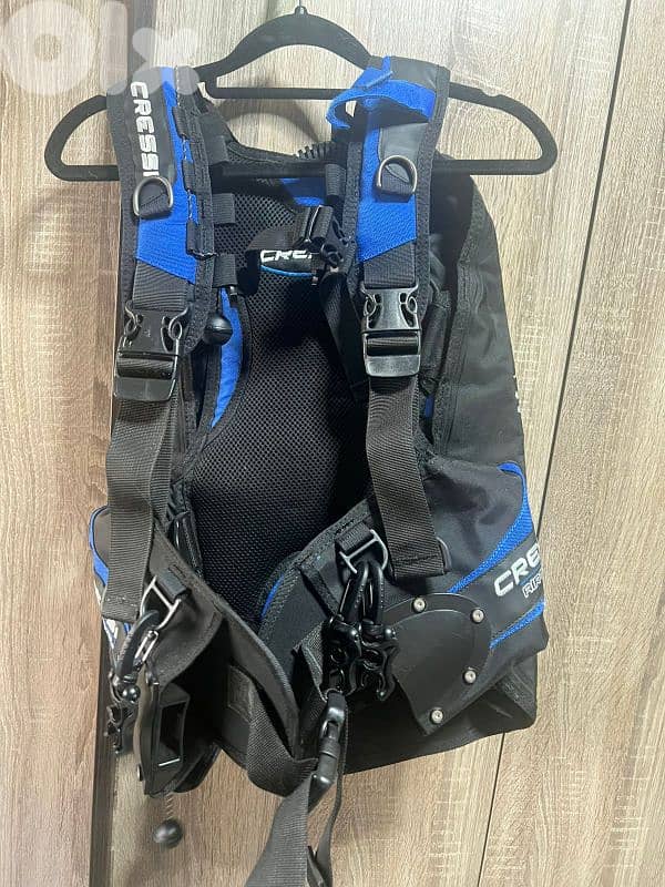 Scuba Diving Gear 0