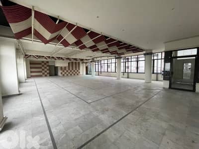 400m2 showroom with Prime Location 4rent in Jounieh Highway-جونيه