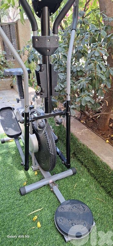 Elliptical cross trainer 1