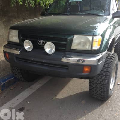 2000  Toyota Tacoma 4 cyl