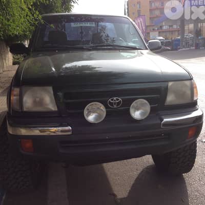 2000  Toyota Tacoma 4 cyl