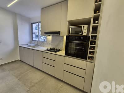 شقة للبيع في الاشرفية Decorated apartment for sale in Achrafieh