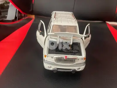 diecast cars 2 hummer porshe cayenne jeep all 10$
