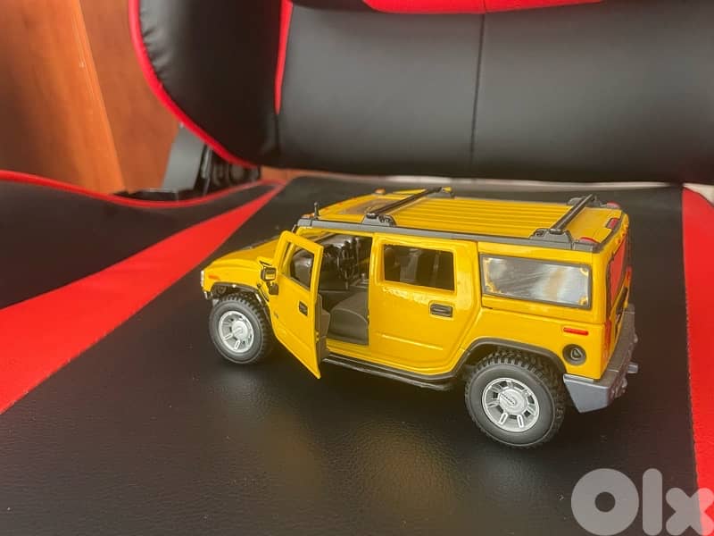 diecast cars 2 hummer porshe cayenne jeep all 10$ 6