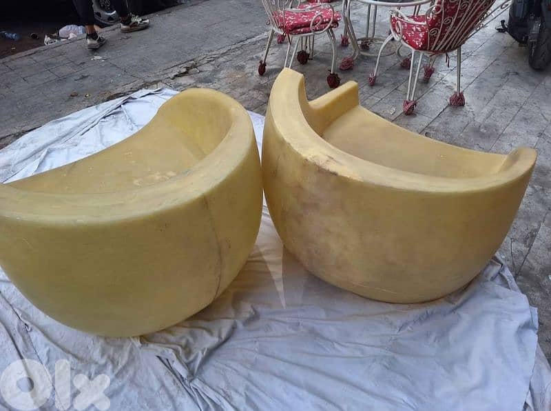 The Fiberglass Chair by Vladimir Kagan and Ralph Pucci 1