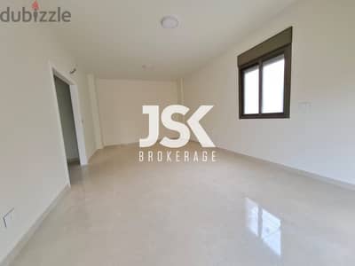 L18693-2-Bedroom Apartment For Sale in New Shayle