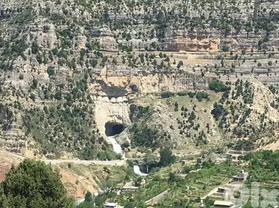 15000m2 land 4sale in Adonis - أرض للبيع في أدونيس
