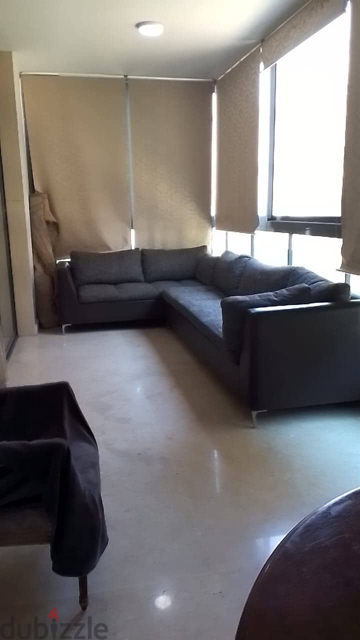 SPACIOUS APARTMENT IN AIN EL MRAISSEH PRIME (220SQ) 3 BEDS , (AM-279) 0