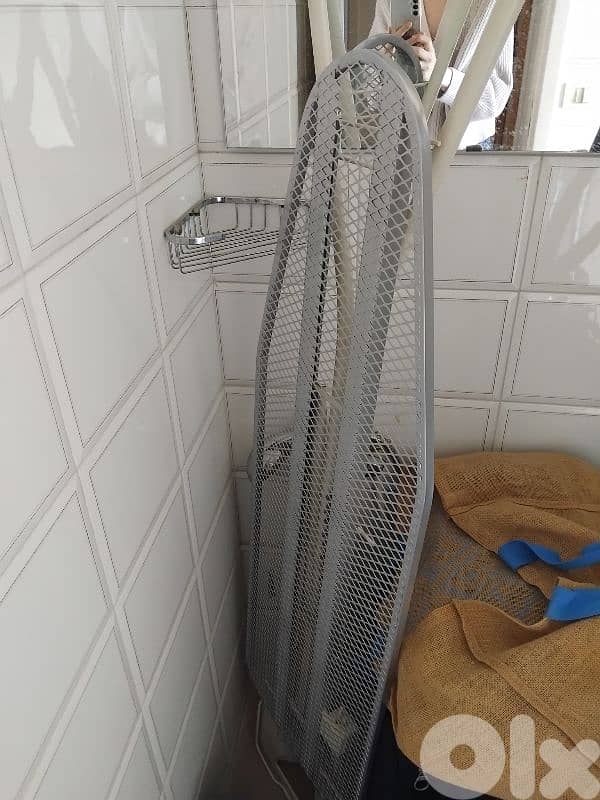 ironing board 0