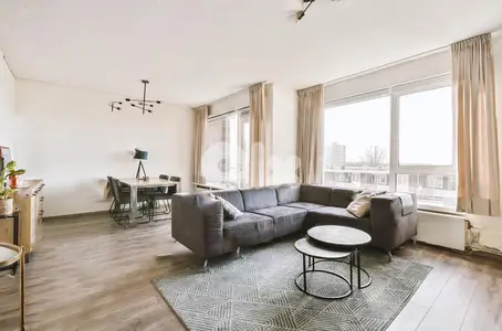 BRAND NEW IN DOWNTOWN PRIME + GYM , POOL (320SQ) 3 BEDROOMS , (AC-884)