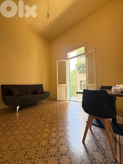 PRIME LOCATION |Semi Furnishef Traditional Apartment in Gemayzeh