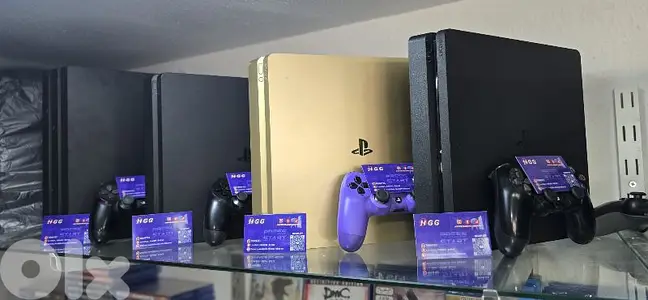 playstation 4 ; ps4 slim & Pro !