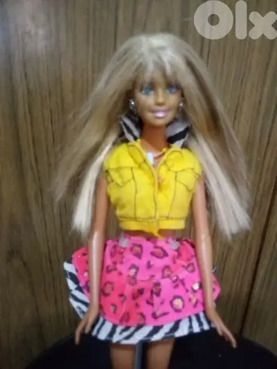 CALIFORNIA GIRL Barbie CERF Mattel as new doll year2000 Bend legs=31$ CALIFORNIA GIRL Barbie CERF Mattel as new doll year2000 Bend legs=31$