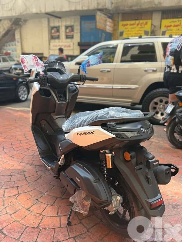 2026 yamaha nmax 155 cc. 4