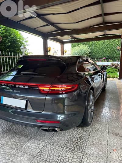 Porsche Panamera Sport Turismo 2018 V8 Turbo