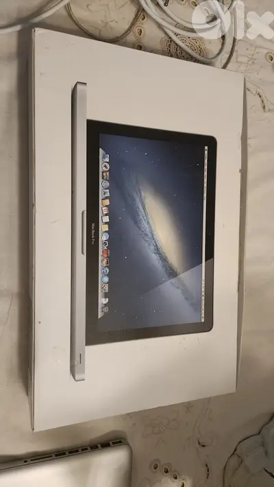 Macbook PRO 13 i7 8gb ram 512 ssd