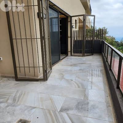 apartment For sale in cornet hamra شقة للبيع في قرنة الحمرا apartment For sale in cornet hamra شقة للبيع في قرنة الحمرا