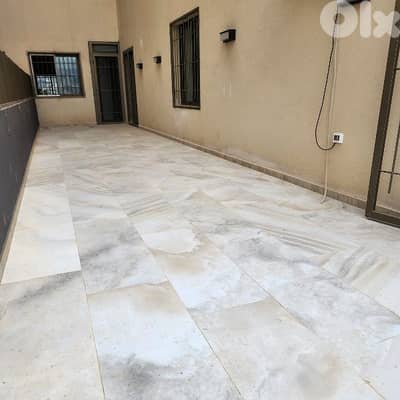 apartment For sale in cornet hamra شقة للبيع في قرنة الحمرا apartment For sale in cornet hamra شقة للبيع في قرنة الحمرا