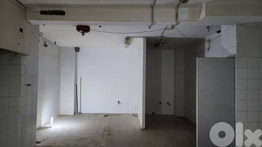 محل للبيع في السيفي   Shop for sale in Saifi