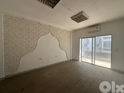 مكتب للايجار في الزلقا Office for rent in Zalka