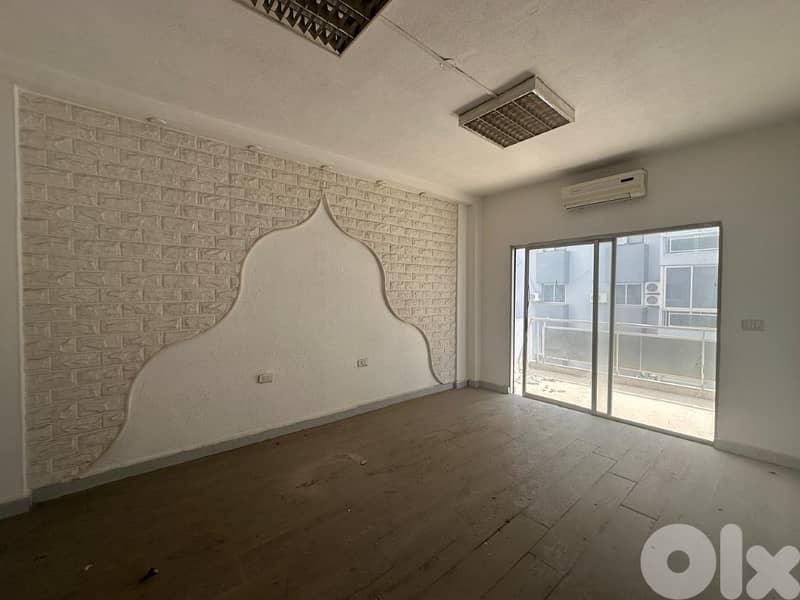مكتب للايجار في الزلقا Office for rent in Zalka 0