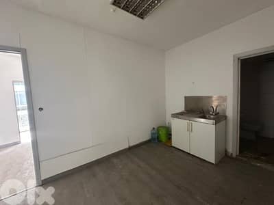 مكتب للايجار في الزلقا Office for rent in Zalka