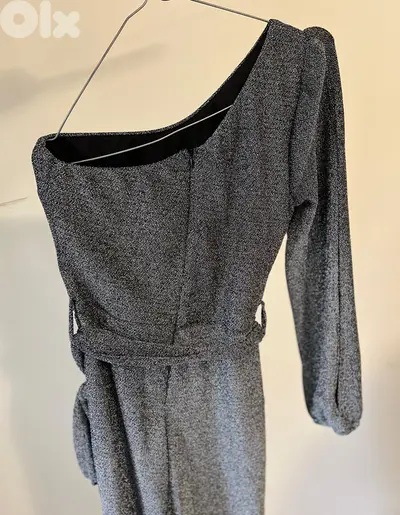 Glam Grey Shimmer Overall / Jumpsuit | جمبسوت رمادي لامع وأنيق