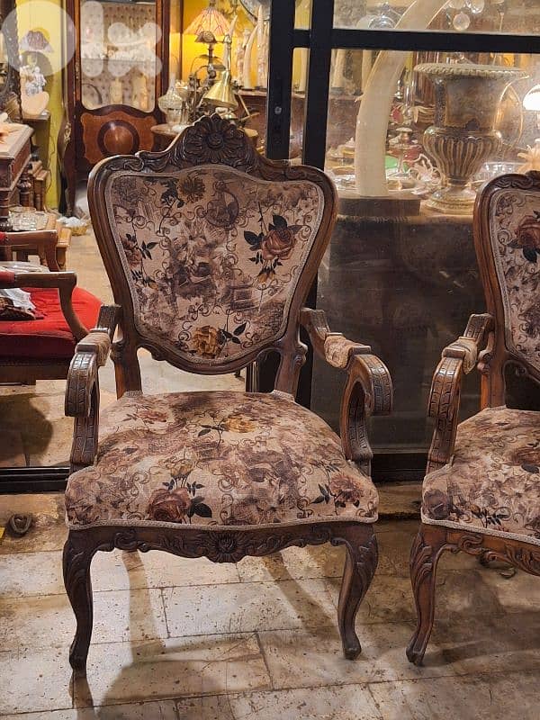 massif wooden hand chairs 2