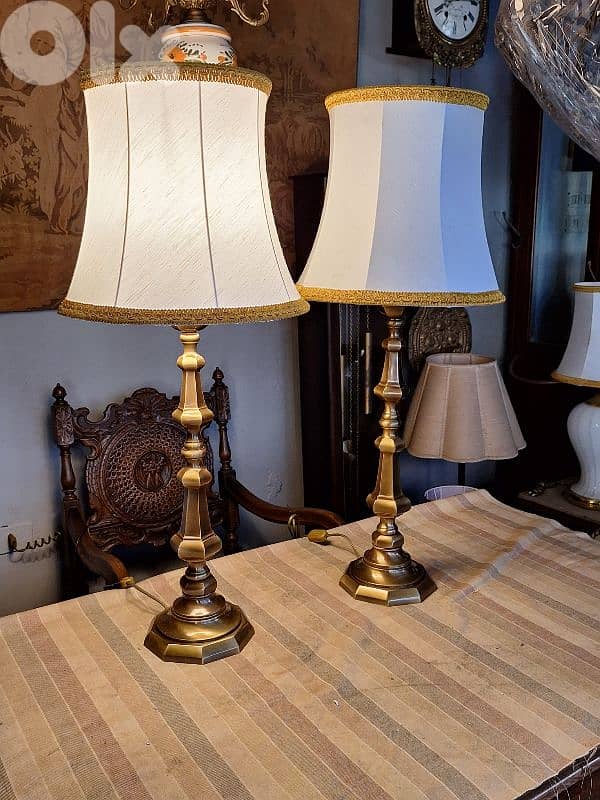 2 large bronze lamps 0
