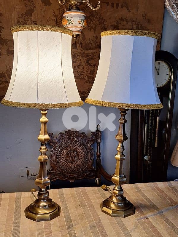 2 large bronze lamps 1