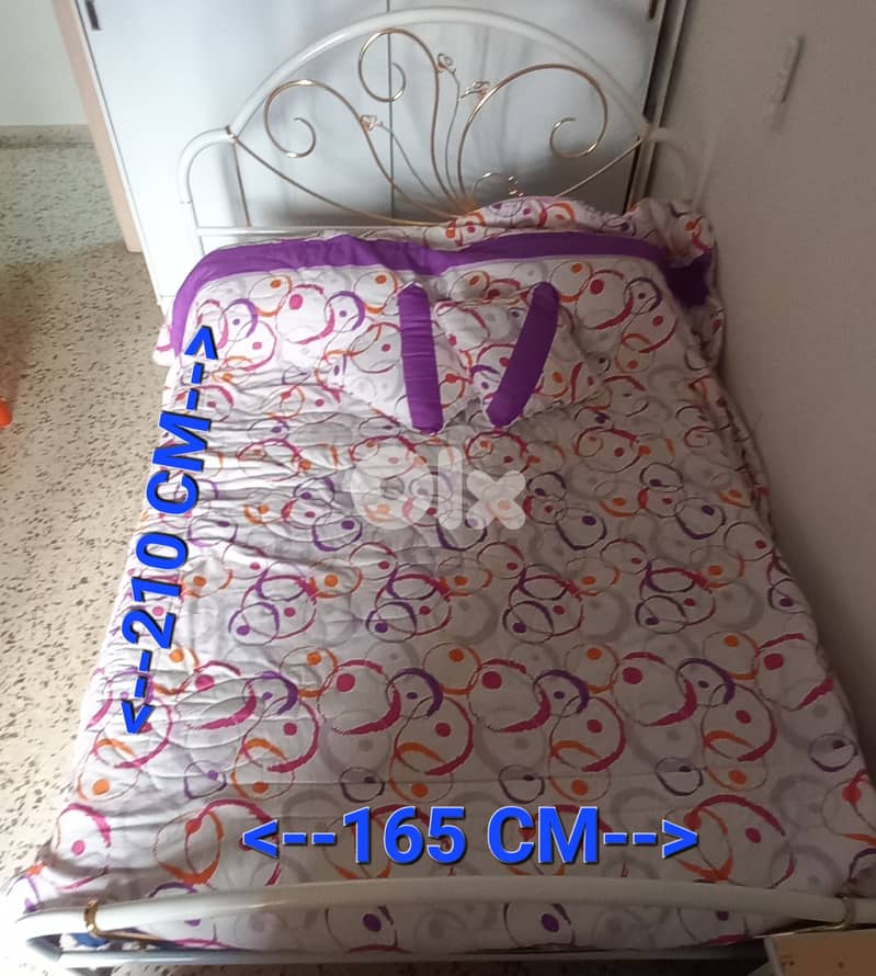 sleeping room Bed 0