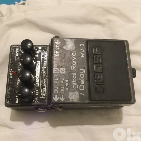 boss pedal digital reverb and delay RV 3 1