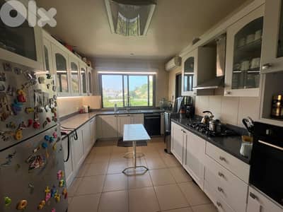 L18744-Hot Deal! 3-Bedroom Apartment For Sale In a Calm Area In Horsh