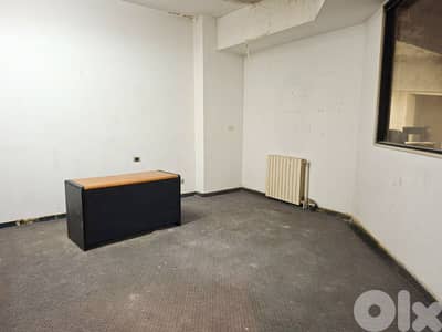 L18757-905 SQM Warehouse & Offices For Sale in Verdun, Ras Beirut
